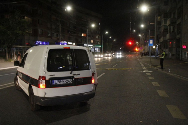 Potpuno obustavljen saobraćaj: Sudar četiri vozila