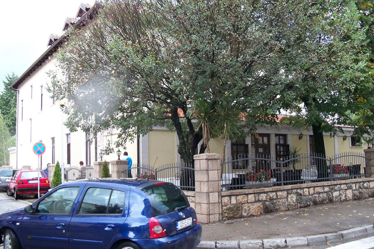 Dom endemske žute košćele