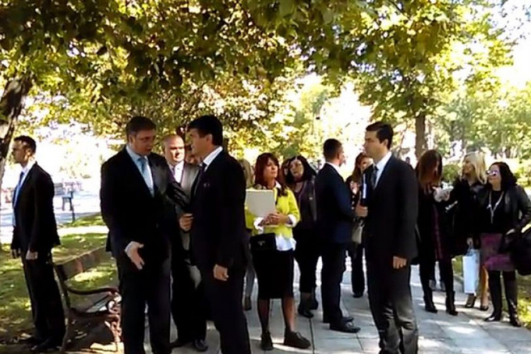 Vučić u sred grada galamio na gradonačelnika Niša (VIDEO)