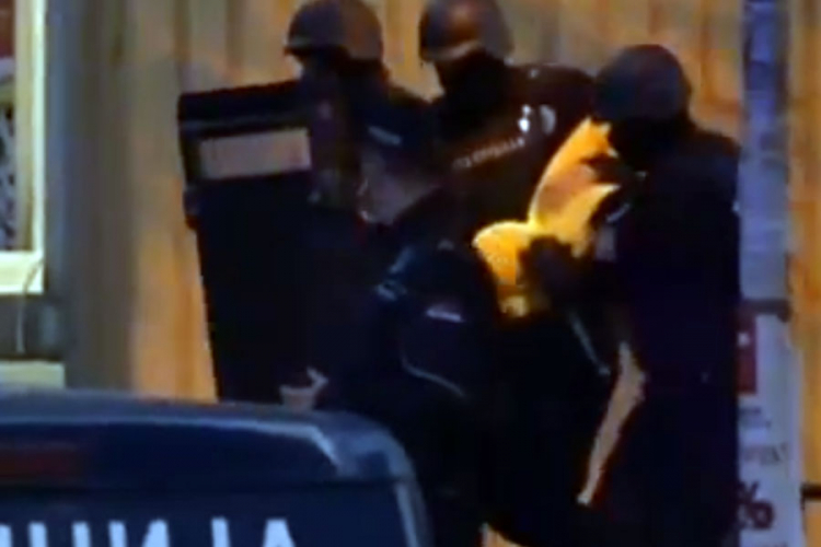 Beograd: Pljačkaš izvršio samoubistvo, dvojica uhapšena (VIDEO)
