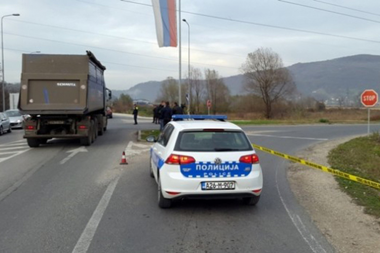 Izgubio kontrolu nad vozilom i sletio s puta