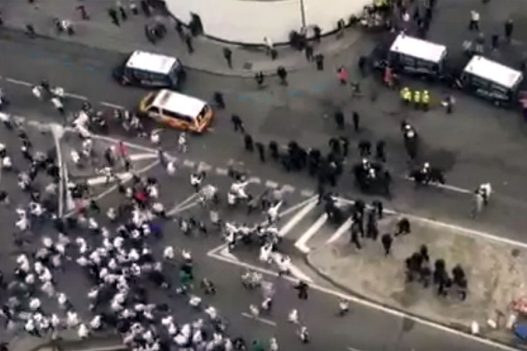 Žestoki sukobi madridske policije i navijača Legije (VIDEO)