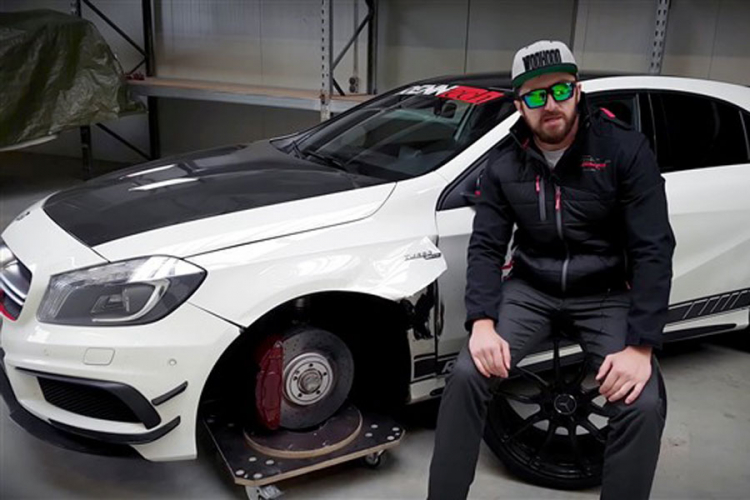 Usred vožnje mu otpao točak (VIDEO)