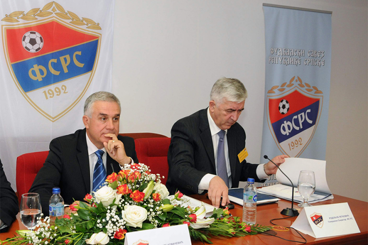 Prekinuta sjednica FS RS u Banjaluci
