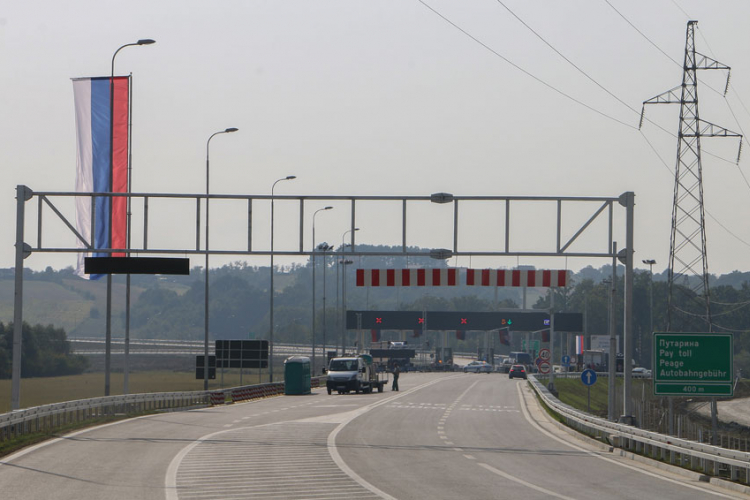 Autoputem "9. januar" besplatno do kraja godine