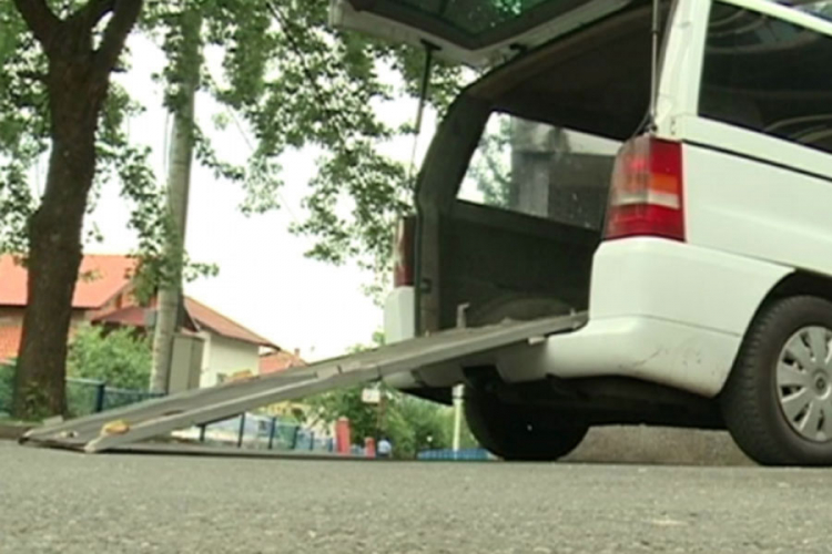 U funkciji taksi za invalidna lica
