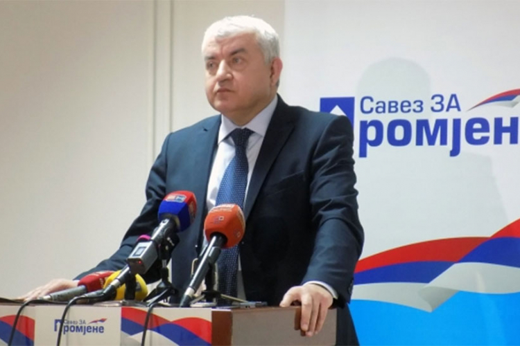 Mihajilica podnio ostavku, stranka nije prihvatila