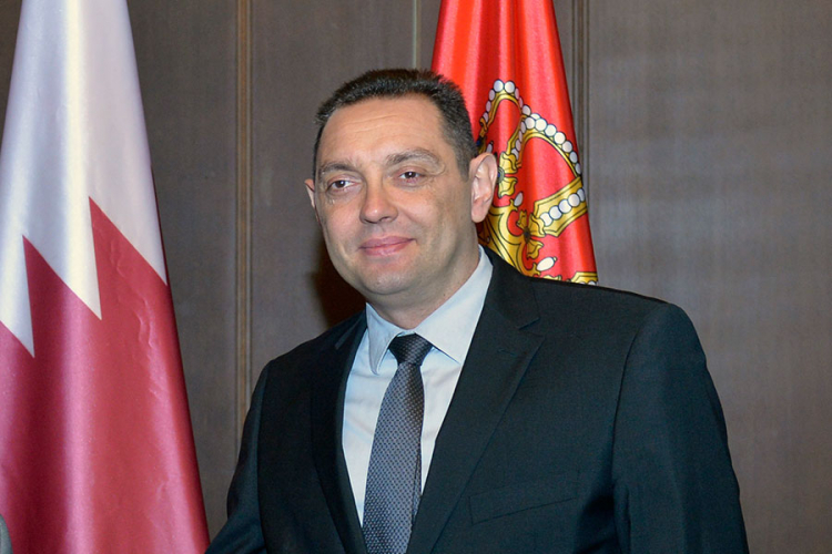 Vulin: Dajte odgovor na pitanje ko hoće da ubije premijera
