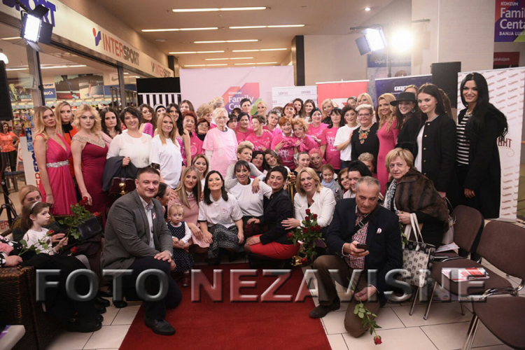 Održana humanitarna revija za pomoć ženama oboljelim od raka dojke (FOTO)