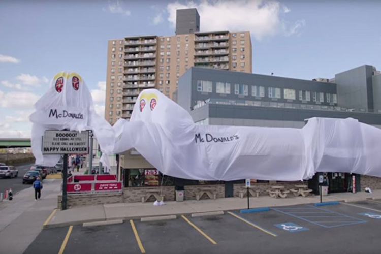 "Burger king“ se za noć vještica maskirao u "Mekdonalds“ (VIDEO)