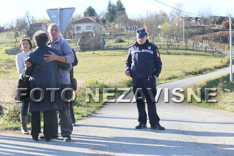 Užas u Banjaluci: Ubio suprugu i sina, pa sebe