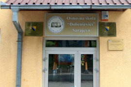 Škole i dalje nose imena koja vrijeđaju druge