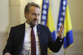 Izetbegović pozvao EU da oprezno idu sa BiH