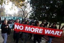 Migranti pješice stigli do Šimanovaca