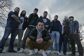 Pjesmama govore o maštarijama i stvarnom životu