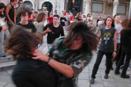Uzroci mladalačke brutalnosti u porodici i sistemu