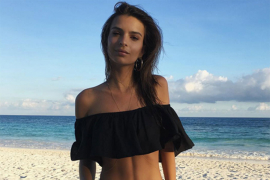 Emili Ratajkovski voli biti gola (FOTO)