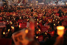 Stotine hiljada Južnokorejanaca protestuje protiv predsjednika