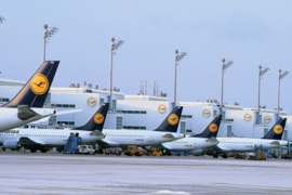 "Lufthanza" sutra otkazuje 830 letova