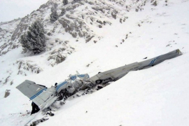 U padu aviona u francuskim Alpima poginuli piloti