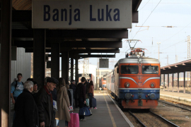 Pu­tni­ci o mo­gu­ćem uki­da­nju že­lje­zni­čkog ...