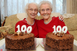 Bliznakinje proslavile 100. rođendan