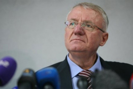 Šešelj: Hag može samo da dubi na glavi