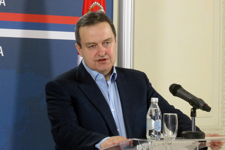 Srbija da ne radi ono što nije u njenom interesu