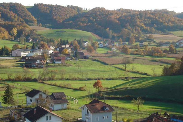 Danas štrajk upozorenja u školi u Donjim Agićima
