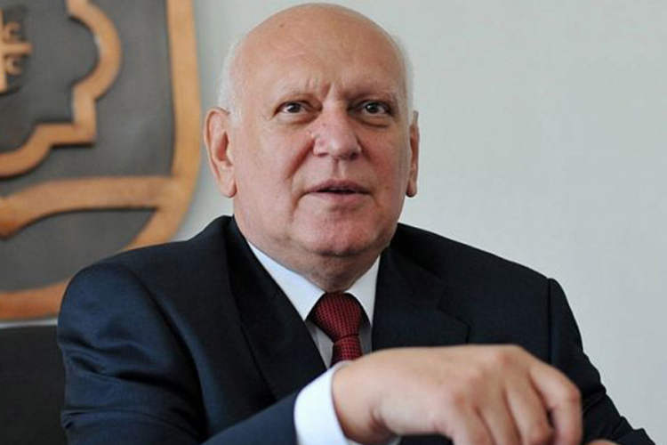 Gavranović uručio rješenja o stipendijama