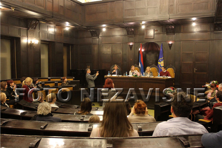 U Banjaluci promovisana knjiga o prvim damama Amerike