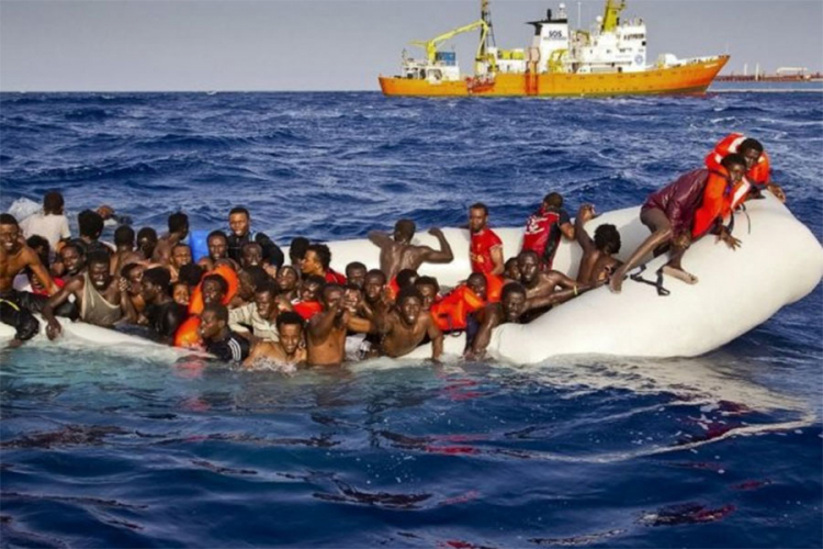 Utopilo se deset migranata, spaseno više od 2.000