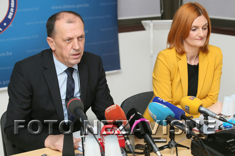 Danas tender za nove pasoške knjižice