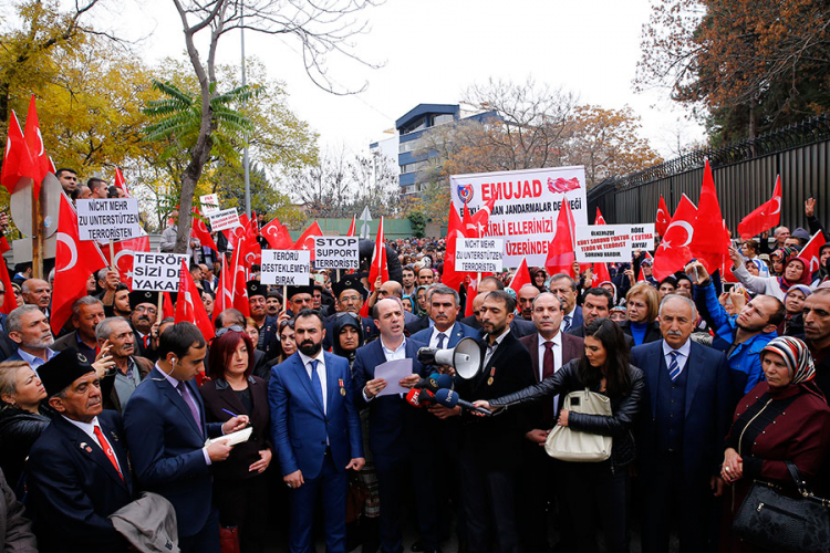 Protest u Ankari: Njemačka, ne podržavaj terorizam