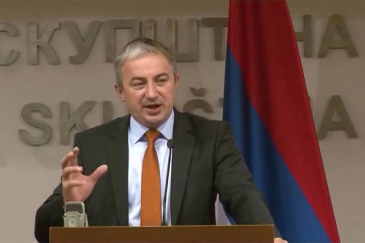 Borenović: Upitnici stižu početkom decembra