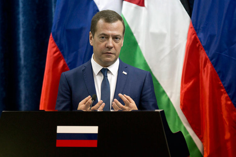 Medvedev: Sankcije ostaju uprkos Trampovoj pobjedi