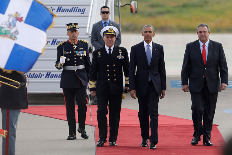 Obama počeo oproštajnu turneju, stigao u Atinu