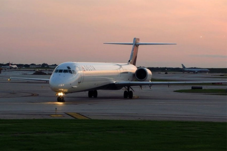 Znate li zašto putnici aplaudiraju kada avion sleti?