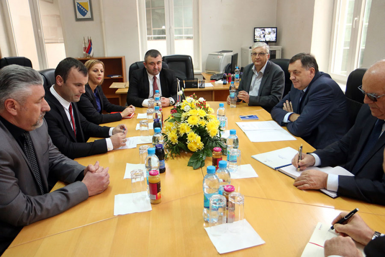 Dodik u Srebrenici: Ništa se neće promijeniti u obilježavanju 11. jula