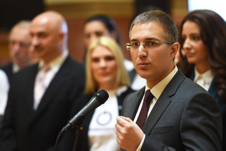 Za sada se ne vidi veza oružja iz Jajinaca i iz Apatina
