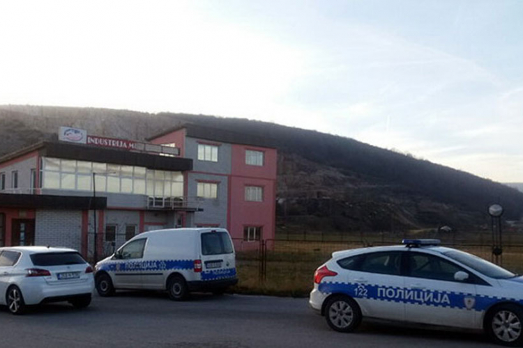 Firmu Čolovića pretresaju dva dana