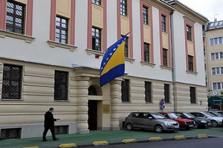 Potukli se sa policijom na suđenju u Sarajevu