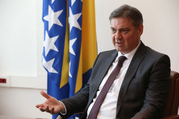 Denis Zvizdić za "Nezavisne": Svi sarađuju bolje od političara