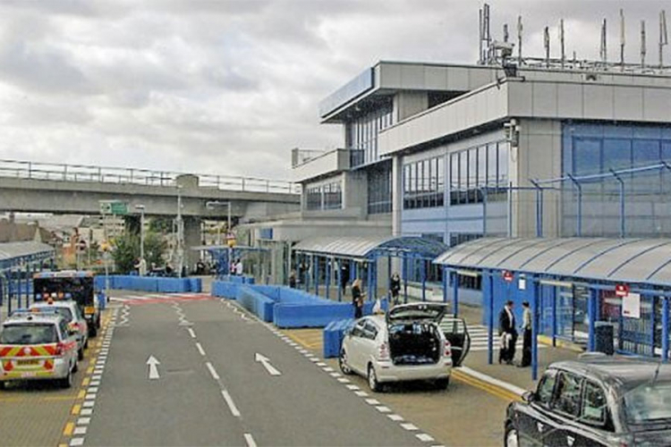 Hapšenja na Londonskom aerodromu