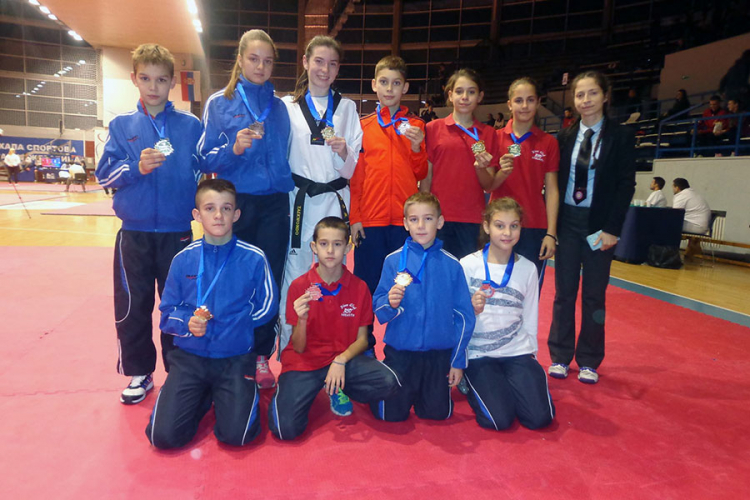 "Derventa" osvojila 11 medalja