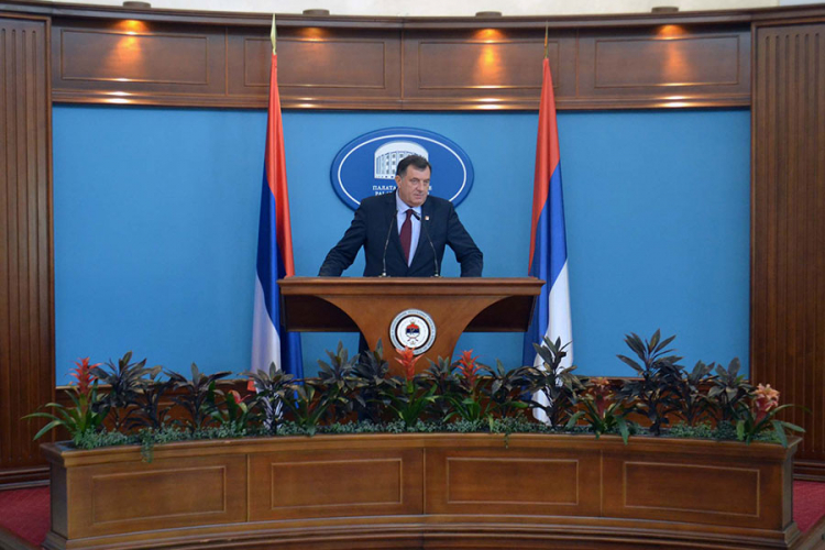 Dodik: SDS je politički nedorasla stranka