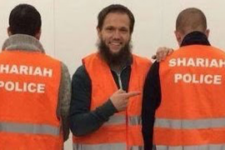 Oslobođeni "šerijatski policajci"
