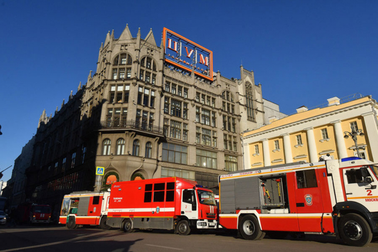 Moskva: Požar u tržnom centru, evakusano 1.000 ljudi (VIDEO)