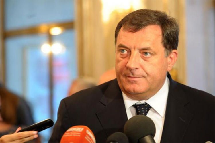Dodik: Kuba će biti upamćena po Kastru