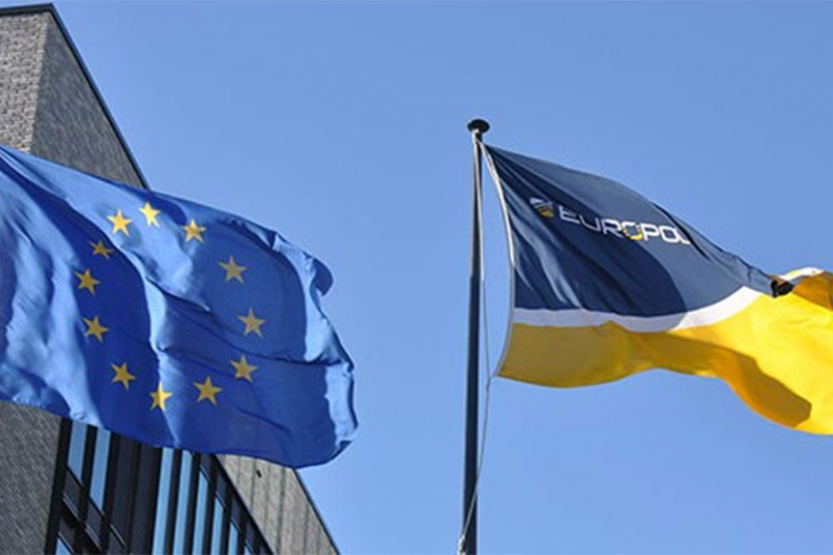 Povjerljivi podaci o teroristima slučajno završili na internetu